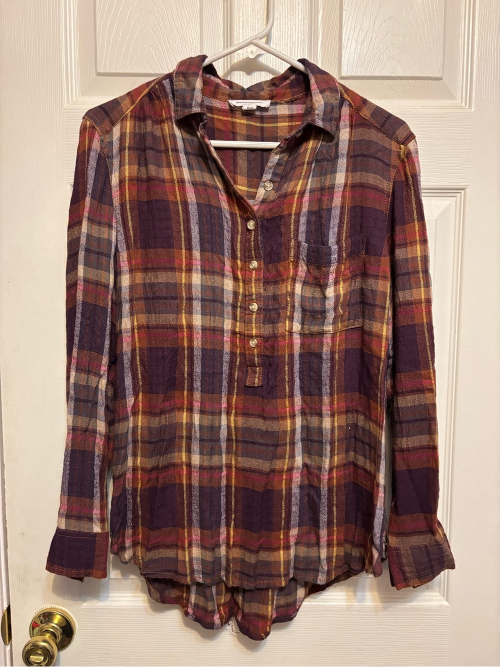 Women’s Beachlunchlounge Plaid Pullover Henley Shirt - Medium